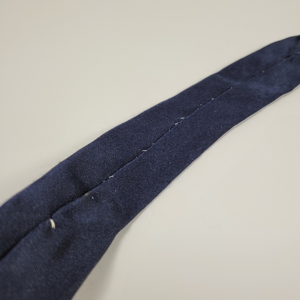 VERSACE | 100% silk tie - Picture 5 of 10